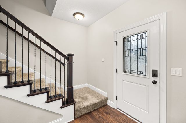 608 NE 45th Court, Ankeny, IA 50021