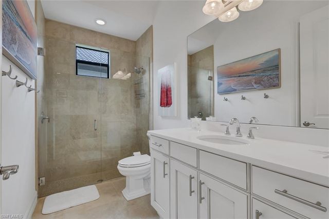 6685 Costa CIR, Naples, FL 34113