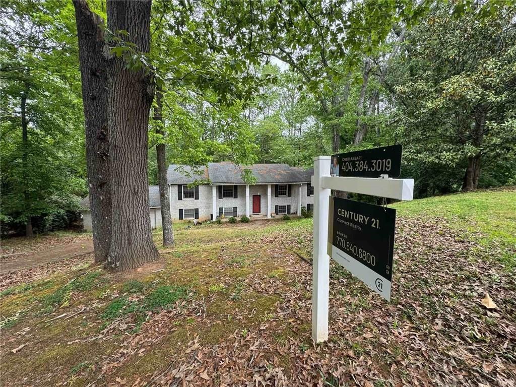 135 Greenhill Court SW, Atlanta, GA 30331