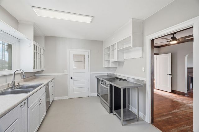 38 E Lacrosse Ave, Spokane, WA 99207