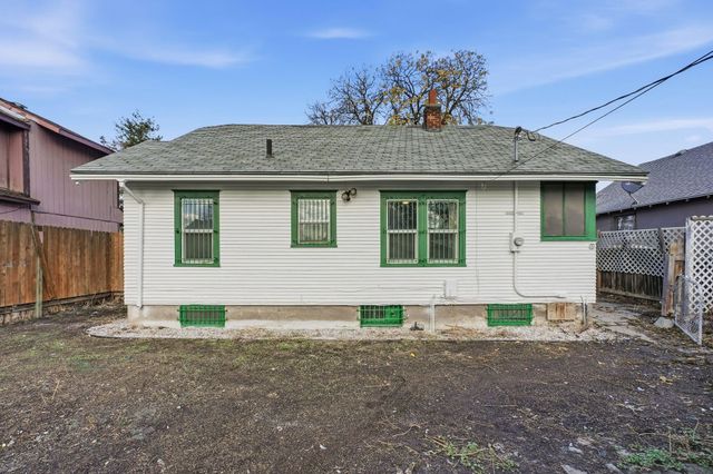 38 E Lacrosse Ave, Spokane, WA 99207