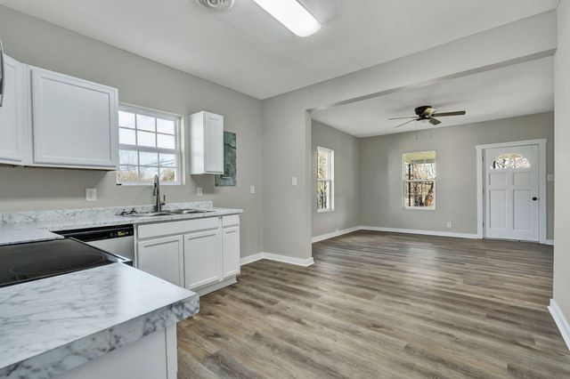 1140 6th Street NE, Cleveland, TN 37311