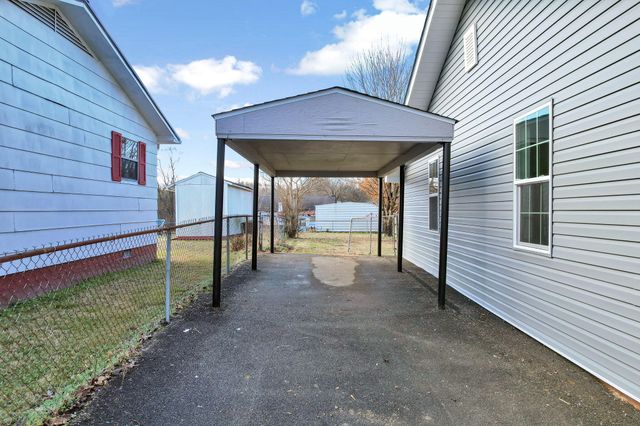 1140 6th Street NE, Cleveland, TN 37311