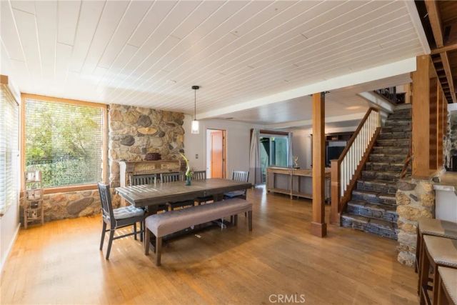 2305 Sugarloaf Drive, Agoura Hills, CA 91301