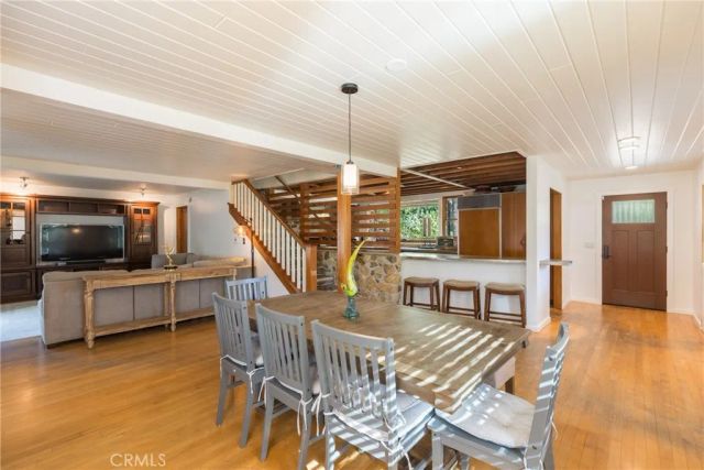 2305 Sugarloaf Drive, Agoura Hills, CA 91301