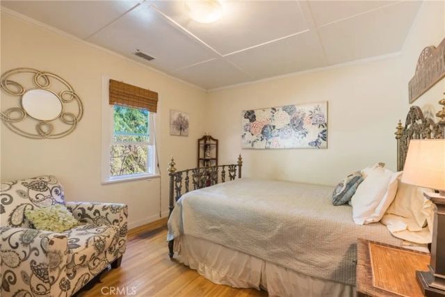 2305 Sugarloaf Drive, Agoura Hills, CA 91301