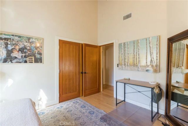 2305 Sugarloaf Drive, Agoura Hills, CA 91301