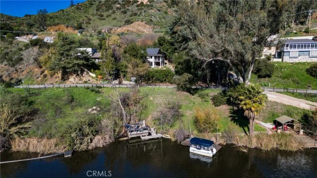 2305 Sugarloaf Drive, Agoura Hills, CA 91301