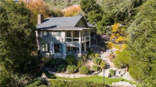 2305 Sugarloaf Drive, Agoura Hills, CA 91301