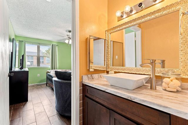 2232 SW 81st Avenue, Miramar, FL 33025