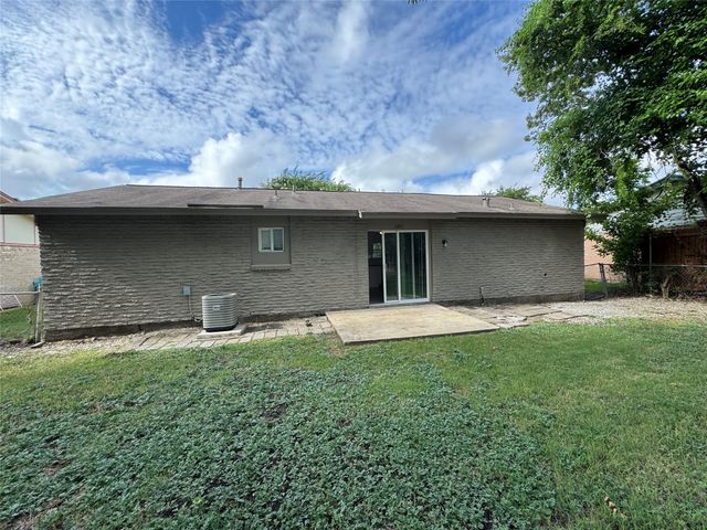 1201 Shorehaven Drive, Garland, TX 75040