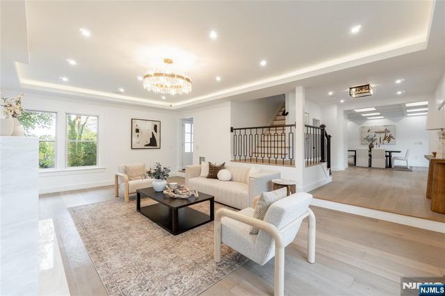 517 Park Street, Montclair, NJ 07043