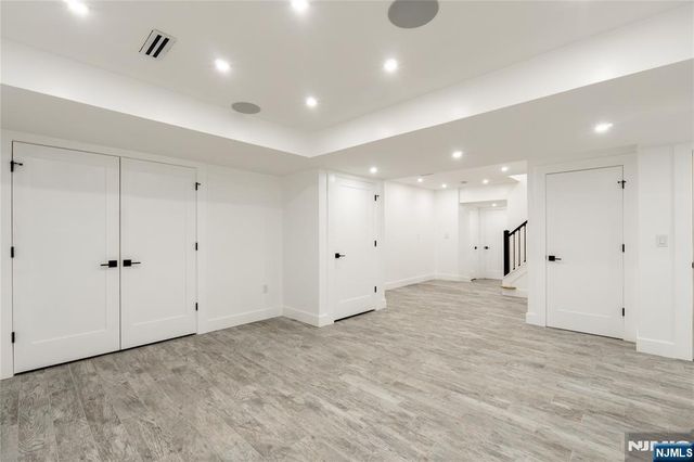 517 Park Street, Montclair, NJ 07043