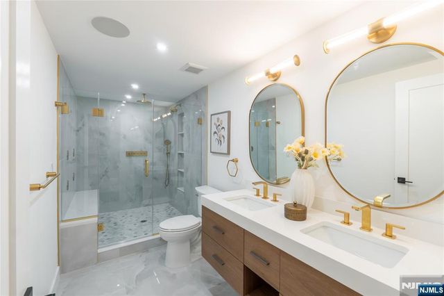 517 Park Street, Montclair, NJ 07043