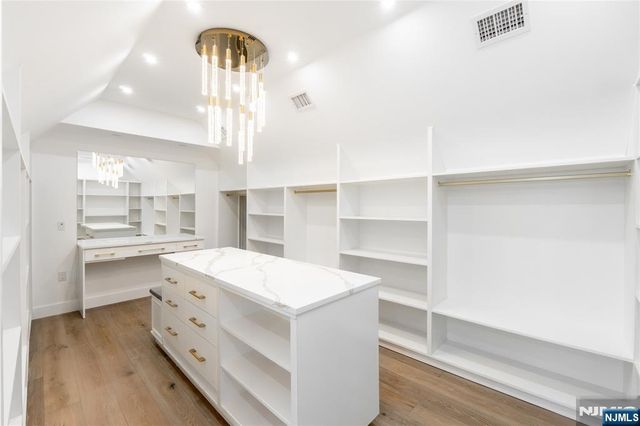 517 Park Street, Montclair, NJ 07043