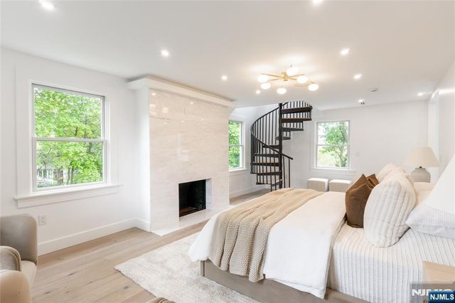 517 Park Street, Montclair, NJ 07043