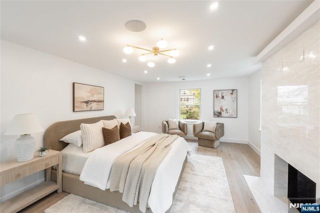 517 Park Street, Montclair, NJ 07043