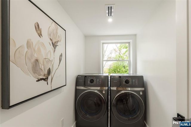 517 Park Street, Montclair, NJ 07043