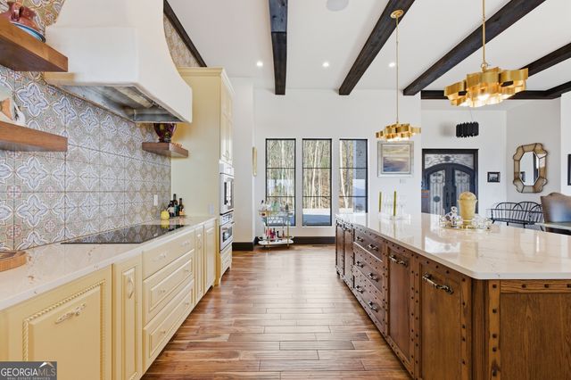 58 Buttons Lane, Dillard, GA 30537