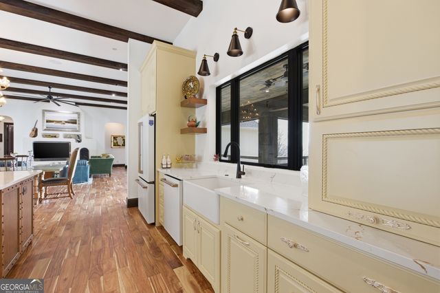 58 Buttons Lane, Dillard, GA 30537