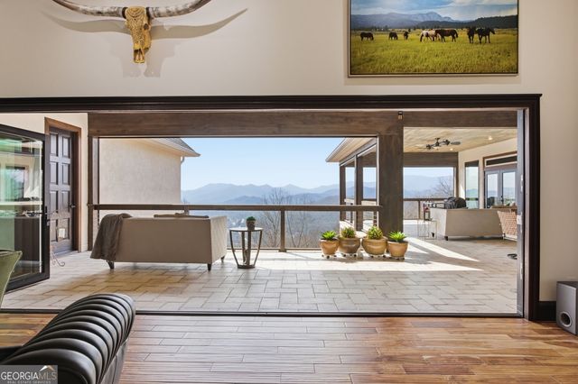 58 Buttons Lane, Dillard, GA 30537