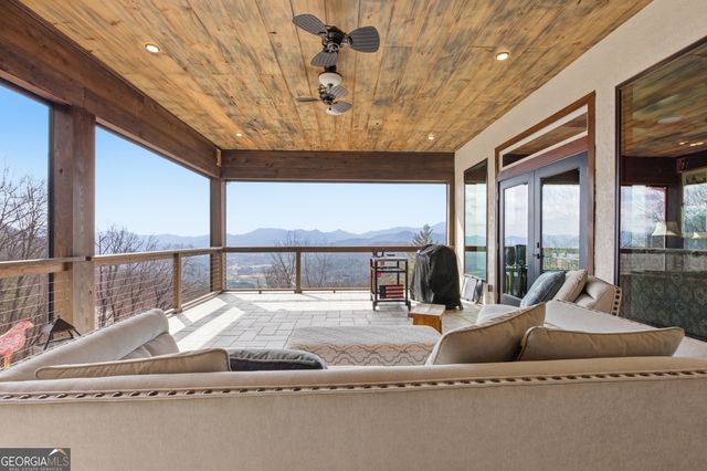 58 Buttons Lane, Dillard, GA 30537