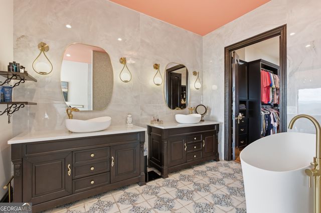 58 Buttons Lane, Dillard, GA 30537