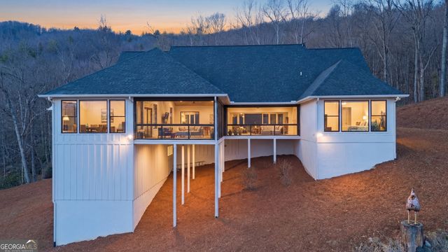 58 Buttons Lane, Dillard, GA 30537