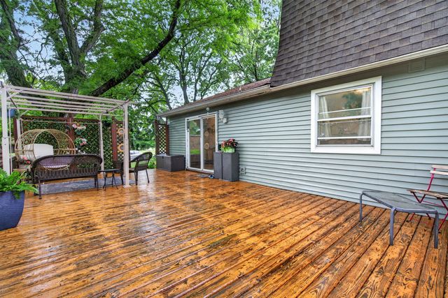 8061 W Hill Road, Frankfort, IL 60423