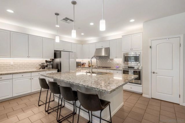 36580 Dauben Ct, Lake Elsinore, CA 92532
