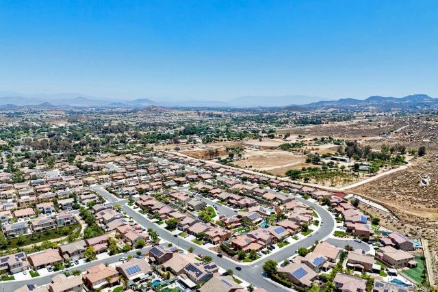 36580 Dauben Ct, Lake Elsinore, CA 92532