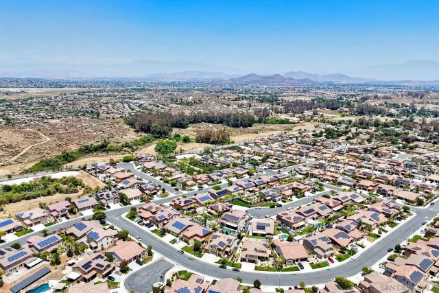 36580 Dauben Ct, Lake Elsinore, CA 92532