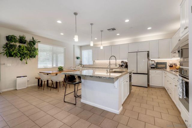 36580 Dauben Ct, Lake Elsinore, CA 92532