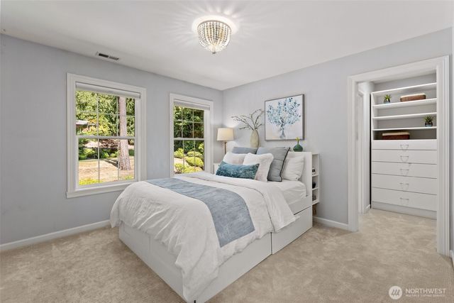5529 231st Avenue SE, Issaquah, WA 98029