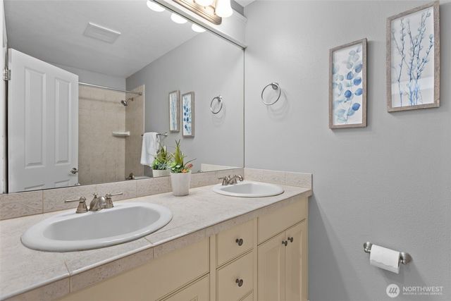 5529 231st Avenue SE, Issaquah, WA 98029
