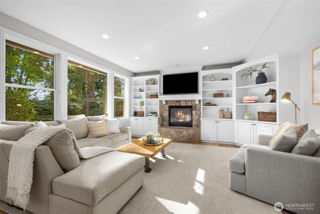 5529 231st Avenue SE, Issaquah, WA 98029