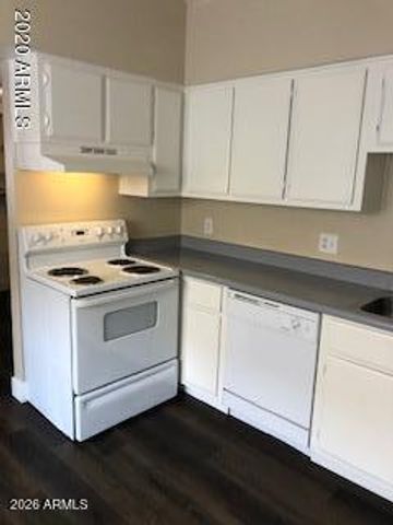 2808 E LE MARCHE Avenue, Phoenix, AZ 85032