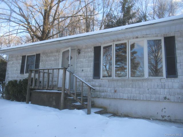 270 Buckshollow Road, Mahopac, NY 10541