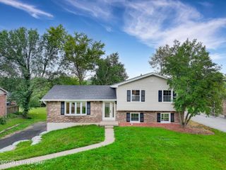 1415 Cedarbrook Rd, Goshen, KY 40026