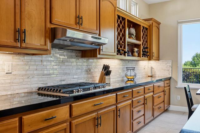 832 Royal Troon Pl, El Dorado Hills, CA 95762