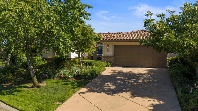 832 Royal Troon Pl, El Dorado Hills, CA 95762