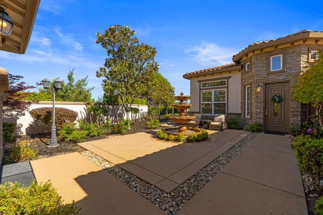 832 Royal Troon Pl, El Dorado Hills, CA 95762