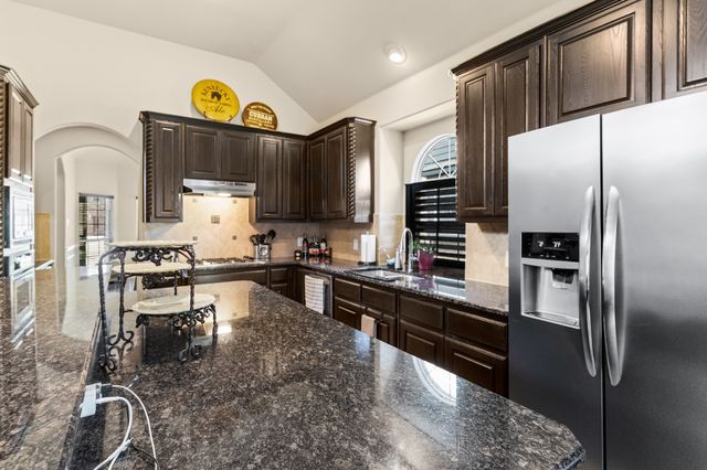 9600 Makiposa Lane, Fort Worth, TX 76177
