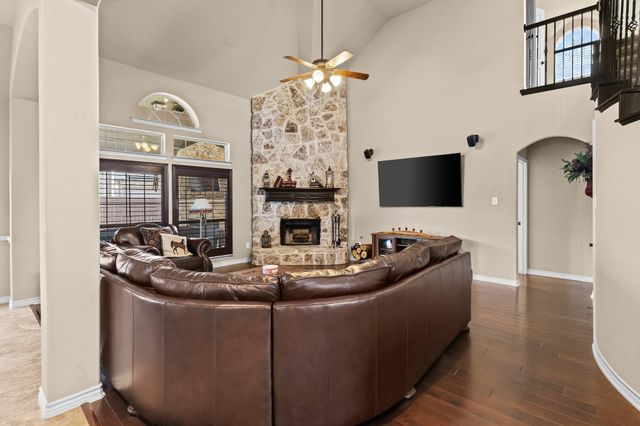 9600 Makiposa Lane, Fort Worth, TX 76177