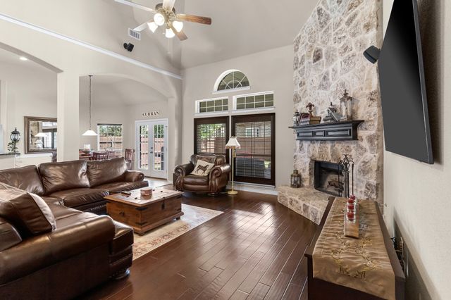 9600 Makiposa Lane, Fort Worth, TX 76177