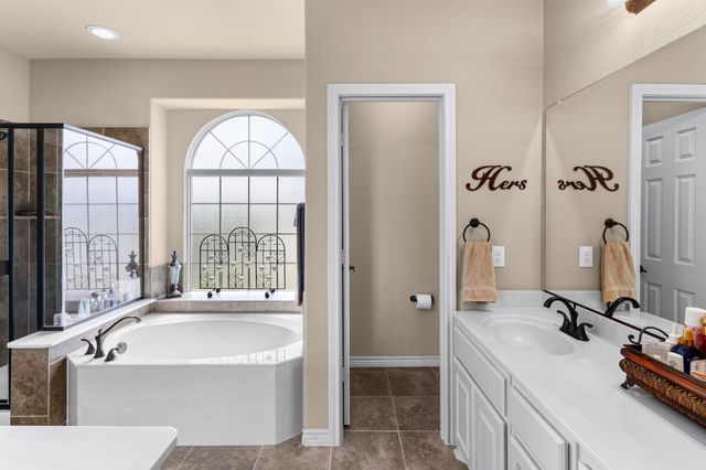 9600 Makiposa Lane, Fort Worth, TX 76177