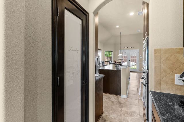 9600 Makiposa Lane, Fort Worth, TX 76177