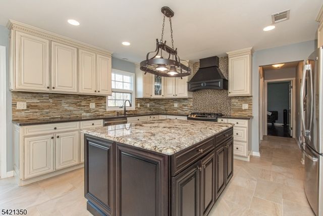 12 Fox Run, Parsippany-troy Hills Twp., NJ 07054