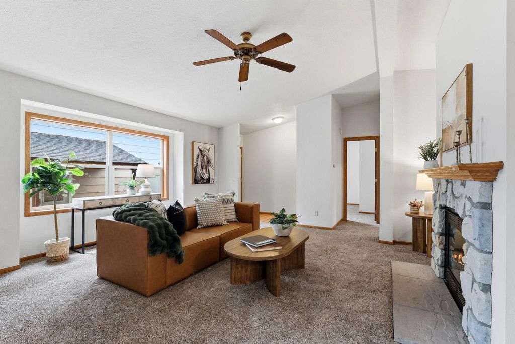 1534 Larpenteur Avenue E, Saint Paul, MN 55109
