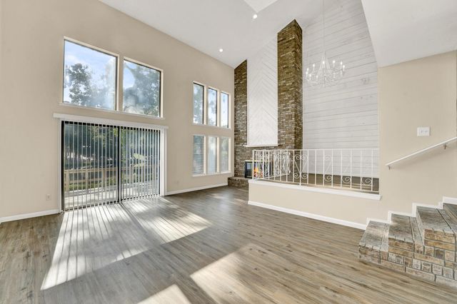 645 Carr Drive, Niceville, FL 32578